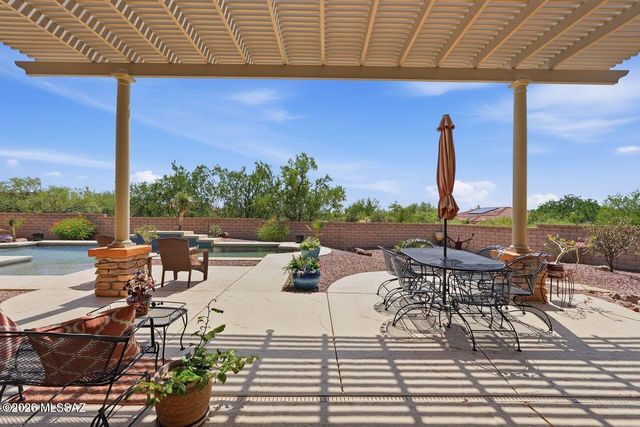5885 W Clear Brook Lane, Marana, AZ 85658