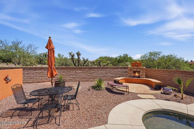 5885 W Clear Brook Lane, Marana, AZ 85658