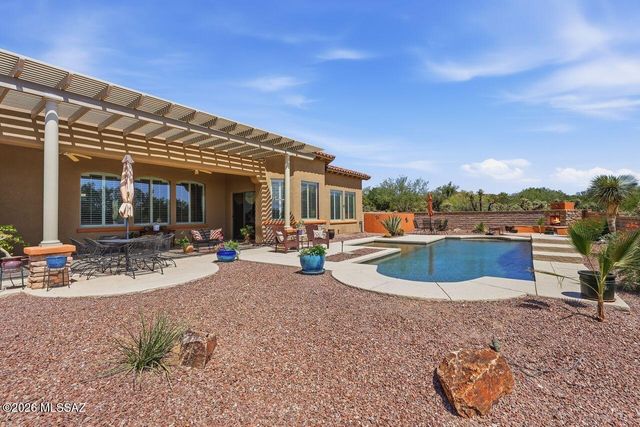 5885 W Clear Brook Lane, Marana, AZ 85658