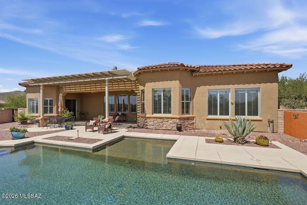 5885 W Clear Brook Lane, Marana, AZ 85658
