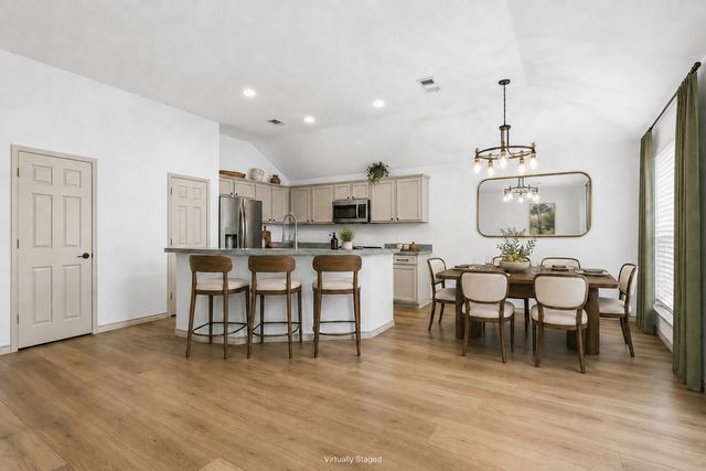 1020 Hannah Street, Burleson, TX 76028