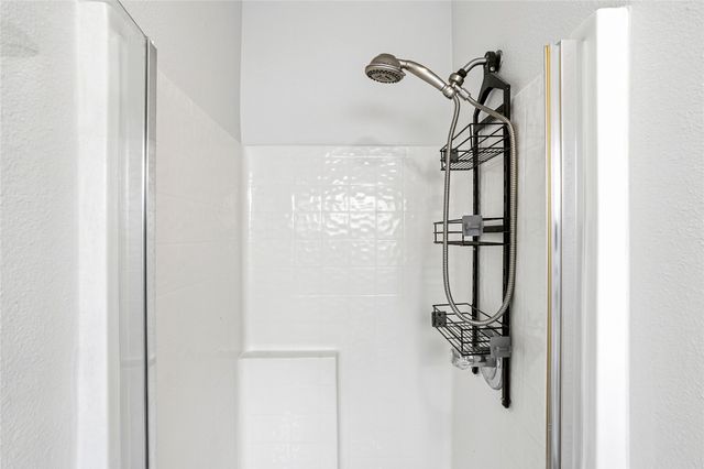 1020 Hannah Street, Burleson, TX 76028