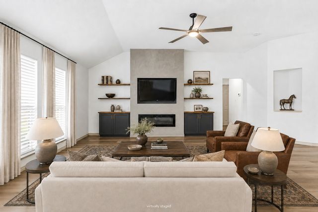 1020 Hannah Street, Burleson, TX 76028