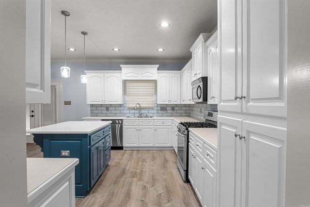 91 Lakeland Drive, Cabot, AR 72023
