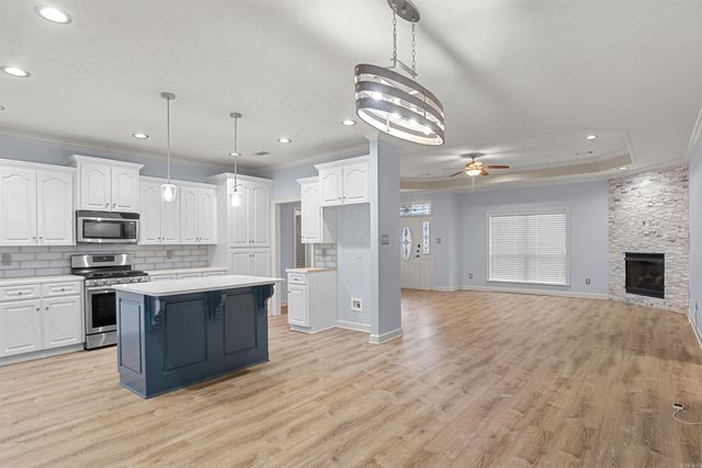91 Lakeland Drive, Cabot, AR 72023