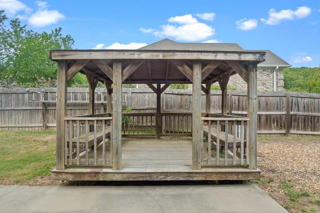 91 Lakeland Drive, Cabot, AR 72023