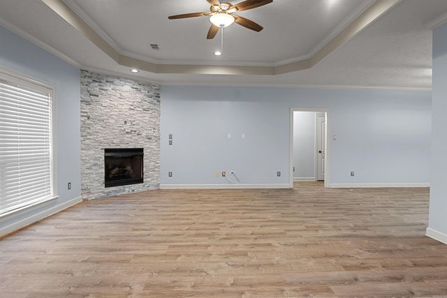 91 Lakeland Drive, Cabot, AR 72023