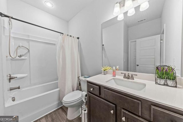 625 Fenwick Park Drive, Lawrenceville, GA 30045