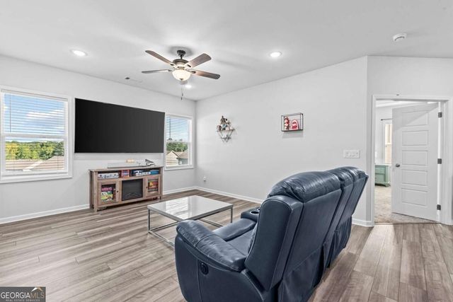 625 Fenwick Park Drive, Lawrenceville, GA 30045