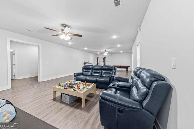 625 Fenwick Park Drive, Lawrenceville, GA 30045