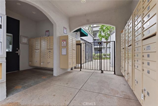 18645 Hatteras Street 289, Tarzana, CA 91356
