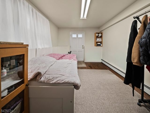 33 Beech St, Little Ferry Boro, NJ 07643