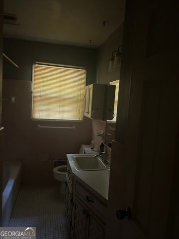 2364 Price Drive, Macon, GA 31206