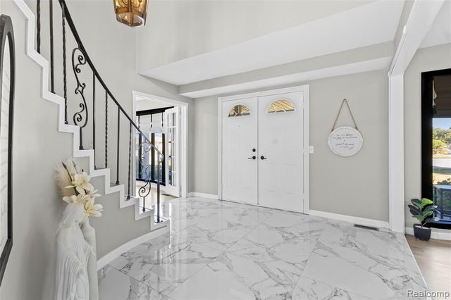 16136 Amore Street, Clinton Township, MI 48038