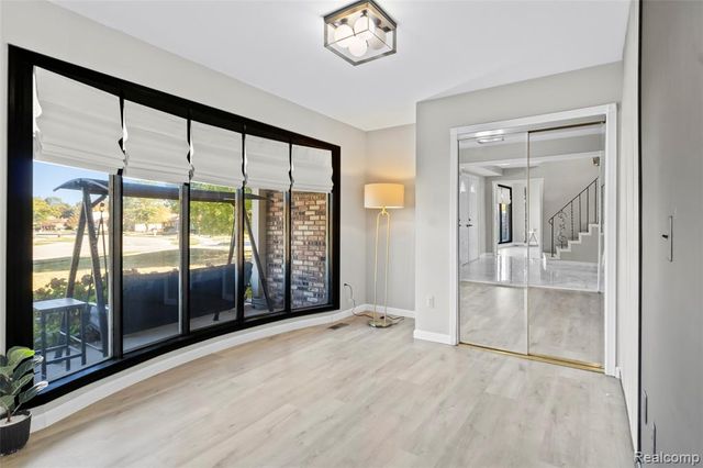 16136 Amore Street, Clinton Township, MI 48038