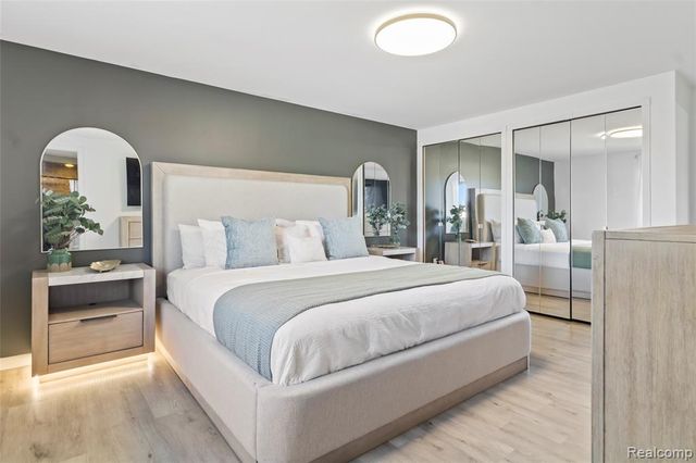 16136 Amore Street, Clinton Township, MI 48038