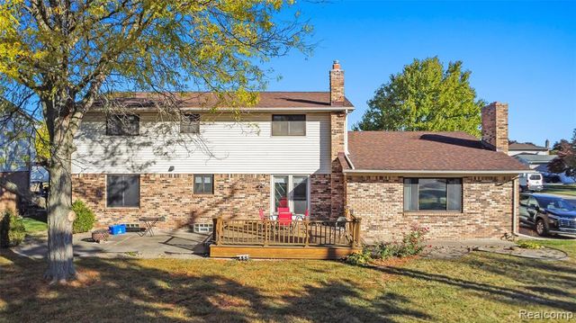 16136 Amore Street, Clinton Township, MI 48038