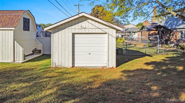 16136 Amore Street, Clinton Township, MI 48038