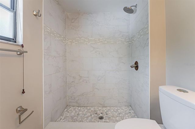 16203 FANTASIA DRIVE, Tampa, FL 33624