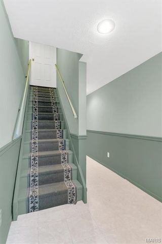 5728 Hidden Stone Drive, Oakville, MO 63129