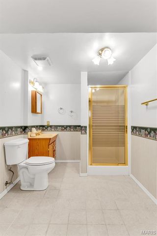 5728 Hidden Stone Drive, Oakville, MO 63129