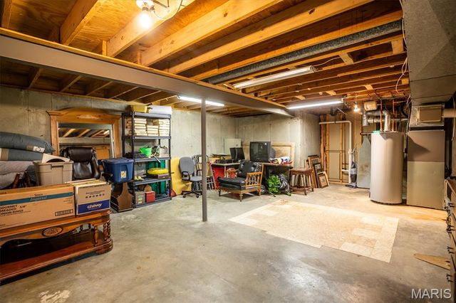 5728 Hidden Stone Drive, Oakville, MO 63129