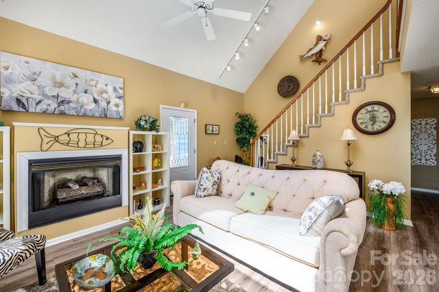 8470 Marina Lane, Catawba, NC 28609