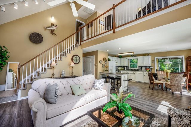 8470 Marina Lane, Catawba, NC 28609