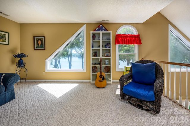 8470 Marina Lane, Catawba, NC 28609
