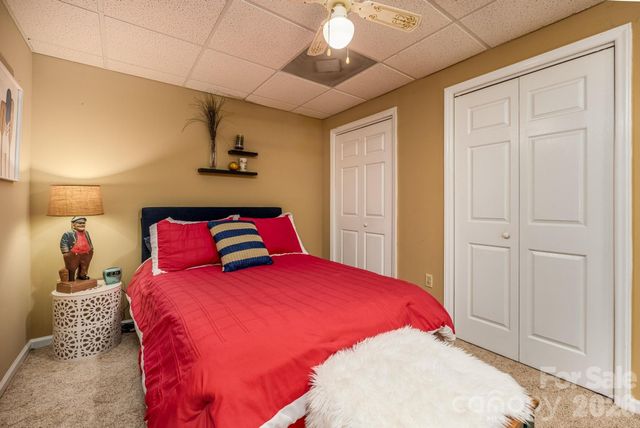 8470 Marina Lane, Catawba, NC 28609