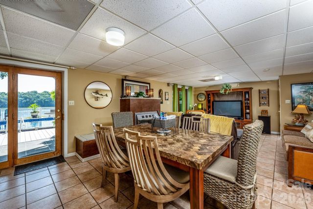 8470 Marina Lane, Catawba, NC 28609