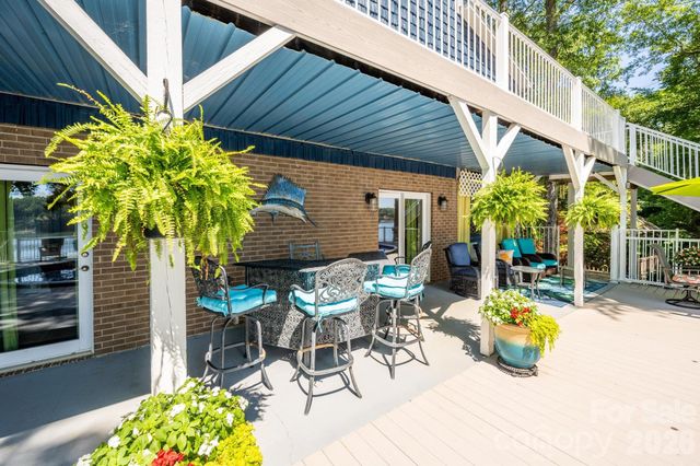8470 Marina Lane, Catawba, NC 28609