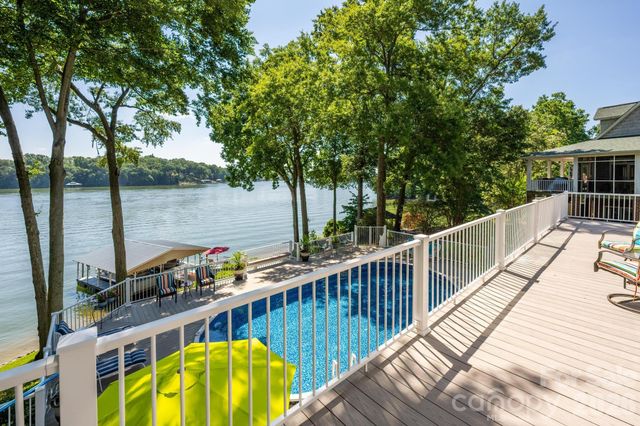 8470 Marina Lane, Catawba, NC 28609