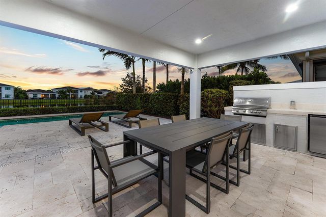 13689 Artisan Circle, Palm Beach Gardens, FL 33418