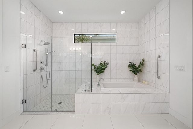 13689 Artisan Circle, Palm Beach Gardens, FL 33418