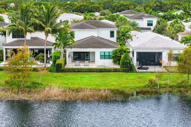 13689 Artisan Circle, Palm Beach Gardens, FL 33418