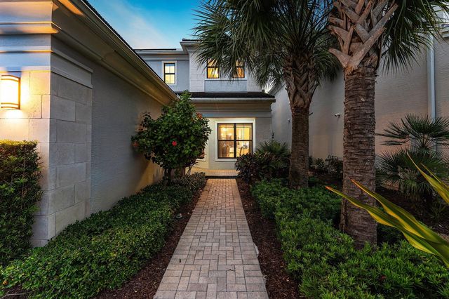 13689 Artisan Circle, Palm Beach Gardens, FL 33418