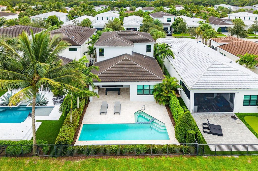 13689 Artisan Circle, Palm Beach Gardens, FL 33418