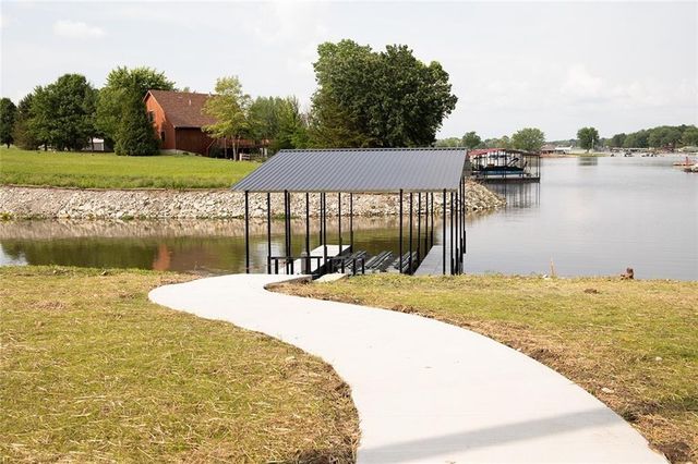 778 Lake Viking Terrace, Altamont, MO 64620