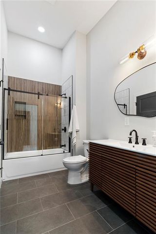 778 Lake Viking Terrace, Altamont, MO 64620