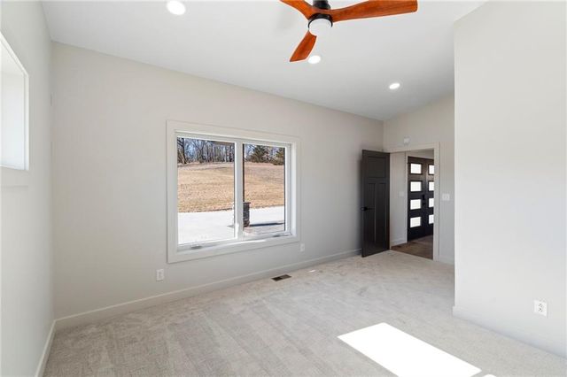 778 Lake Viking Terrace, Altamont, MO 64620