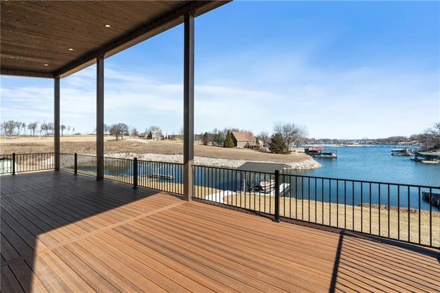 778 Lake Viking Terrace, Altamont, MO 64620