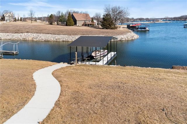 778 Lake Viking Terrace, Altamont, MO 64620