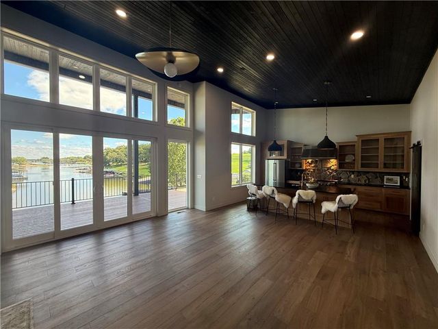 778 Lake Viking Terrace, Altamont, MO 64620