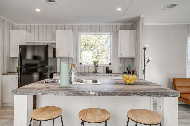 6303 N Oklahoma Trail, Granbury, TX 76048