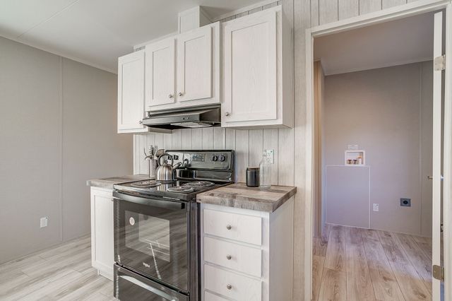 6303 N Oklahoma Trail, Granbury, TX 76048