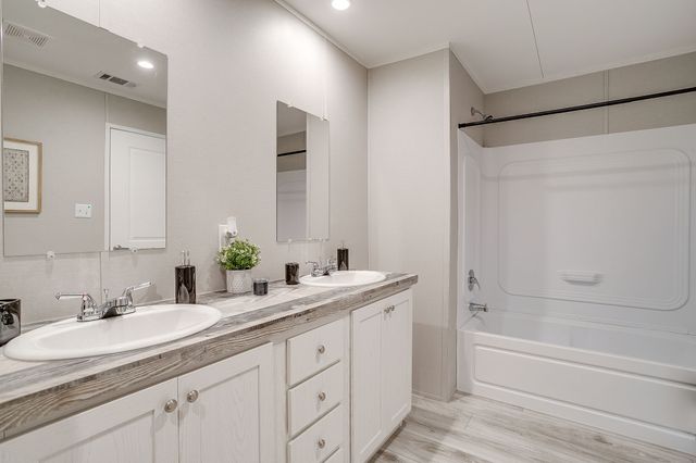 6303 N Oklahoma Trail, Granbury, TX 76048