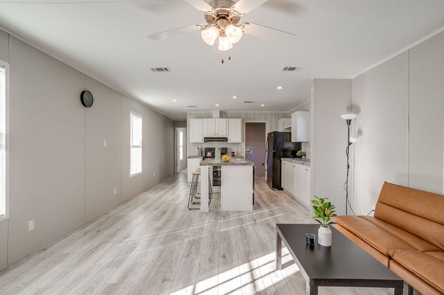 6303 N Oklahoma Trail, Granbury, TX 76048