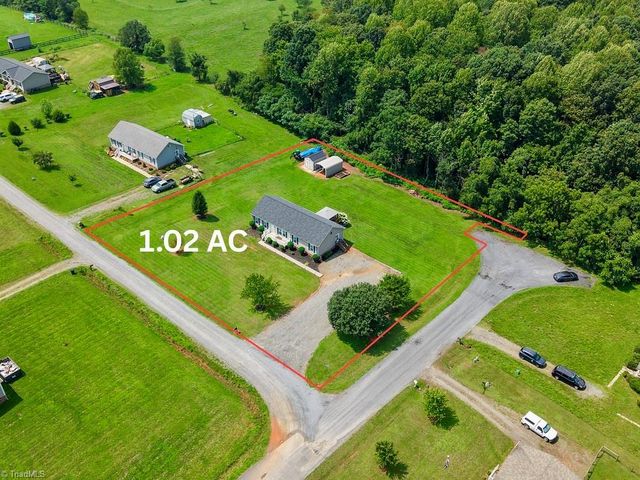 1018 Carson James Drive, Boonville, NC 27011
