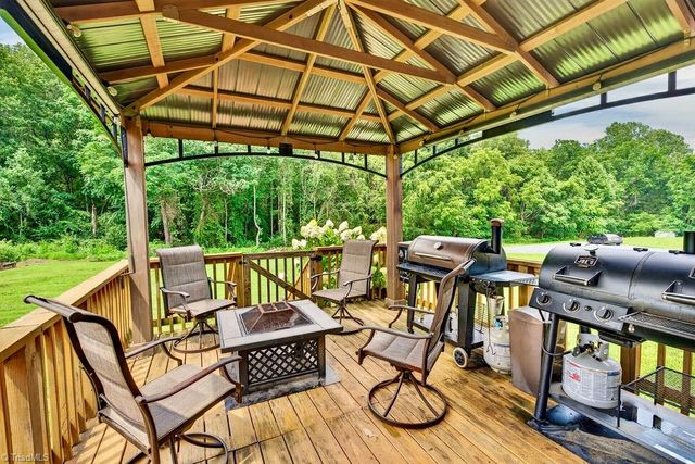 1018 Carson James Drive, Boonville, NC 27011
